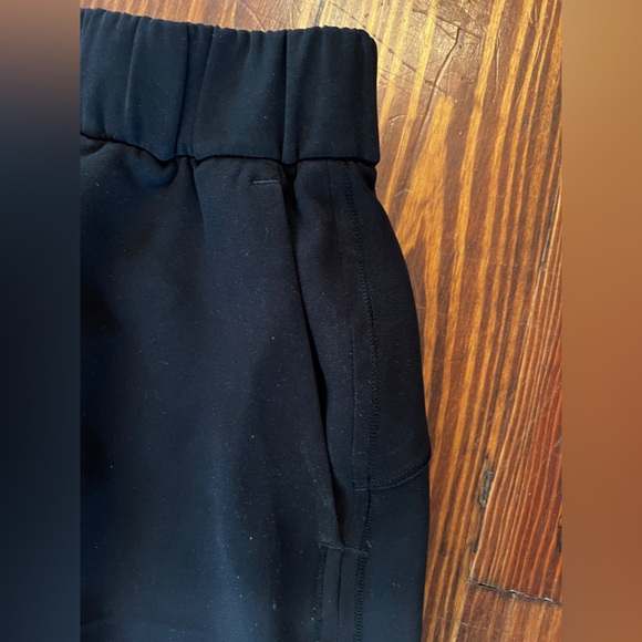 LULULEMON ATHLETICA On The Fly Skirt Black Athletic Wear Pockets - Picture 9 of 9